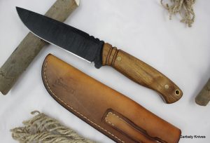 Hunter Teak Garbaty Knives