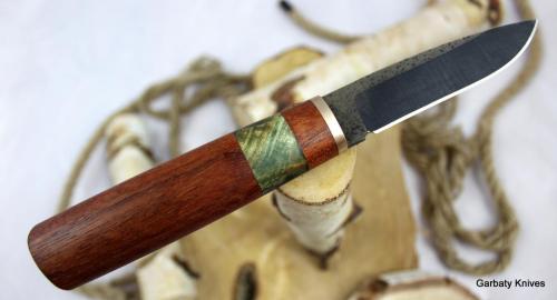 Varpunen  wróbel nóż skandynawski Mahoń i drewno stabilizowane